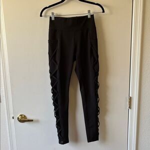 POP Fit Black Leggings with Side Lattice Detail